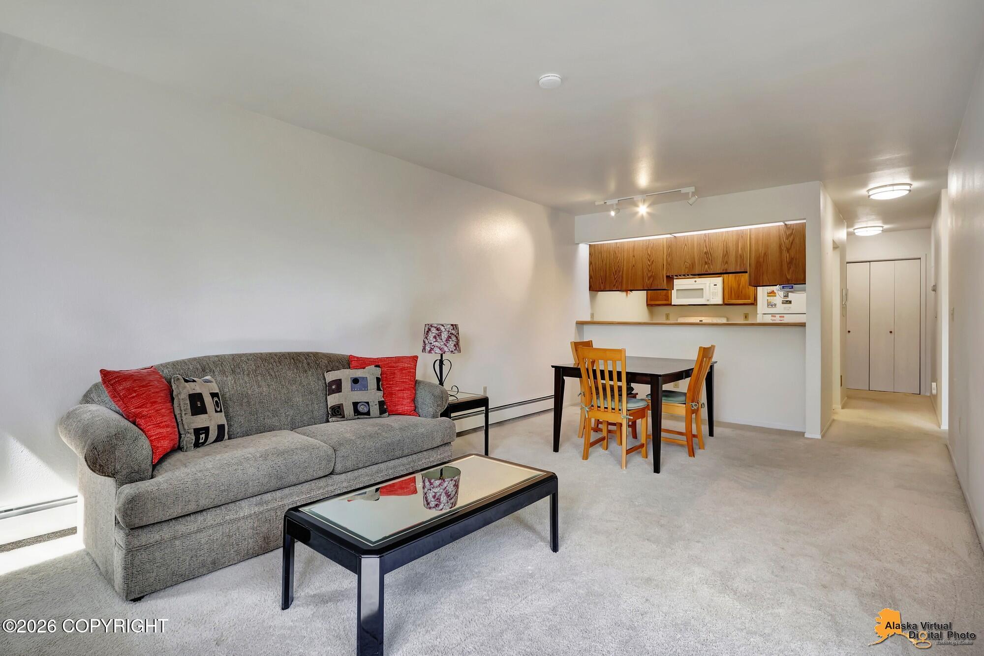 1670 Eastridge Drive # 302 Unit: #302
