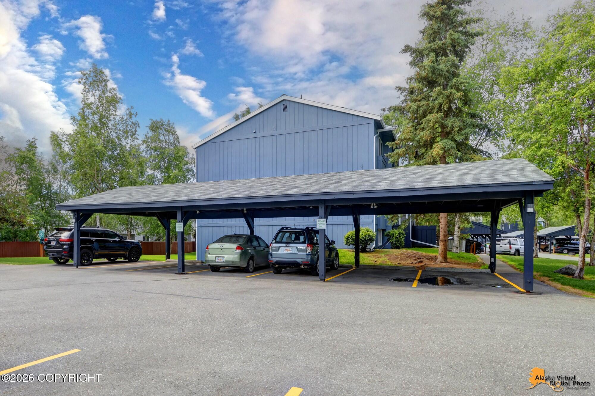 1670 Eastridge Drive # 302 Unit: #302
