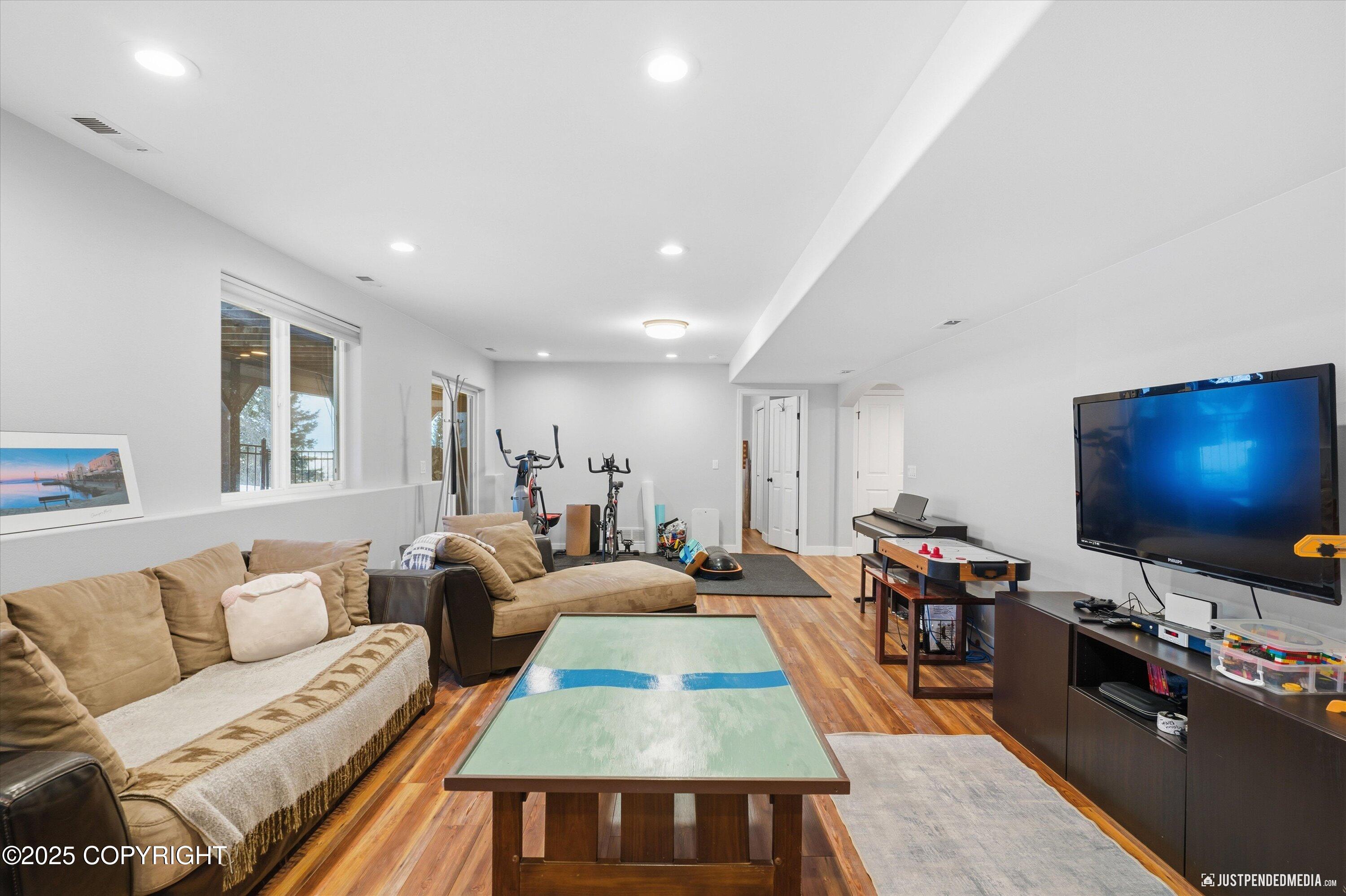 18960 Potter View Circle