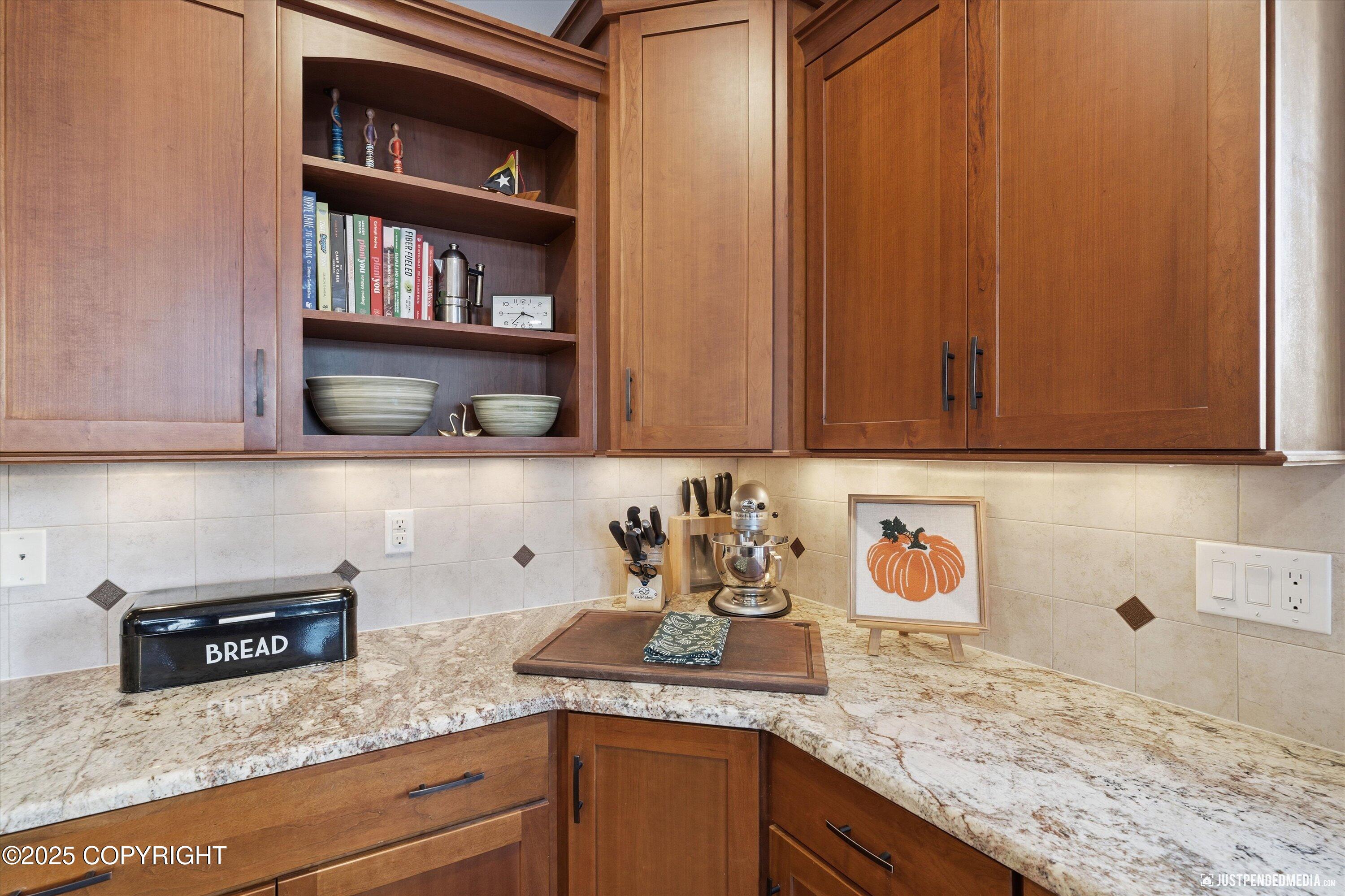 18960 Potter View Circle