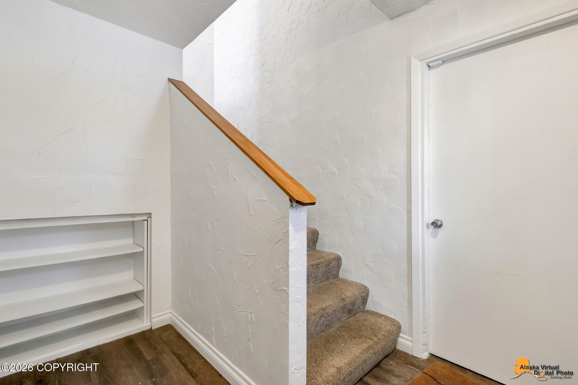 1153 W 71st Court