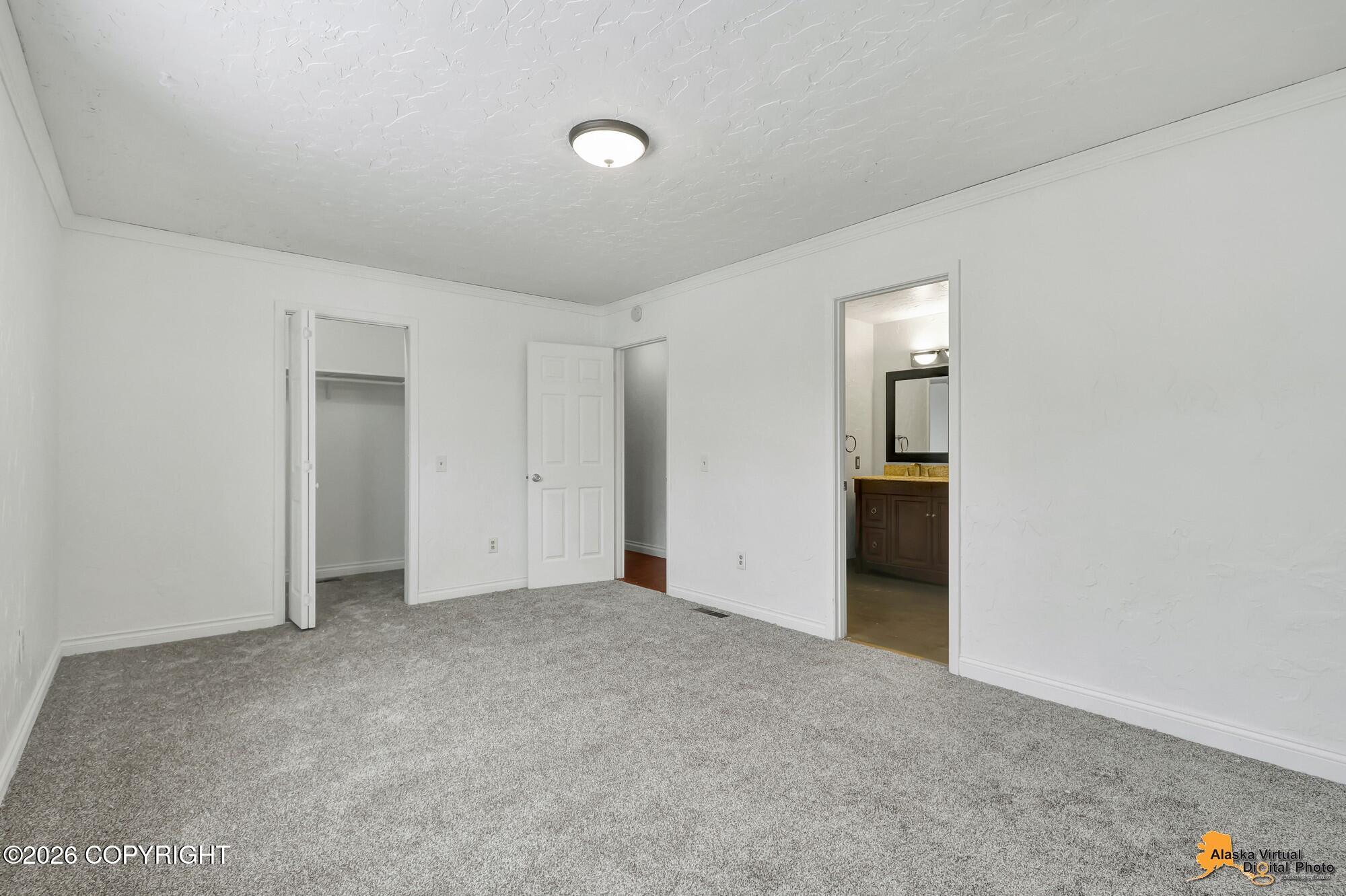 1153 W 71st Court