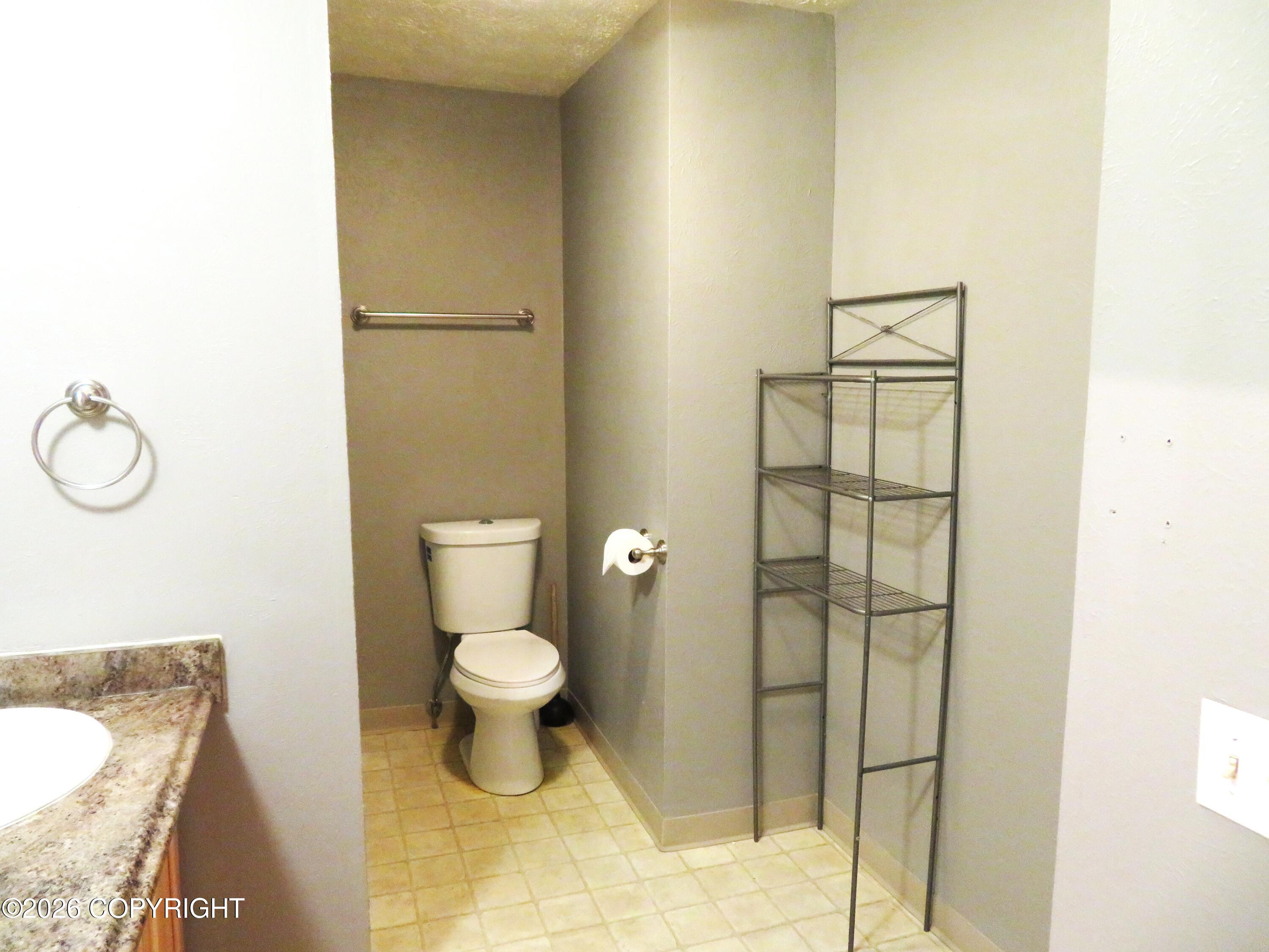 1153 W 71st Court