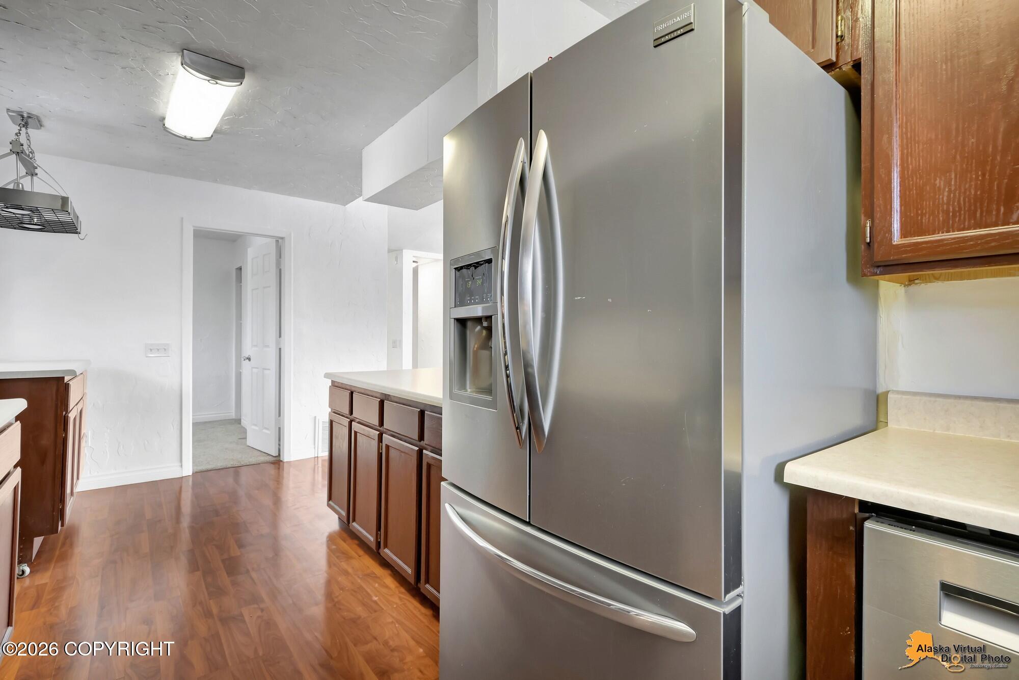 1153 W 71st Court