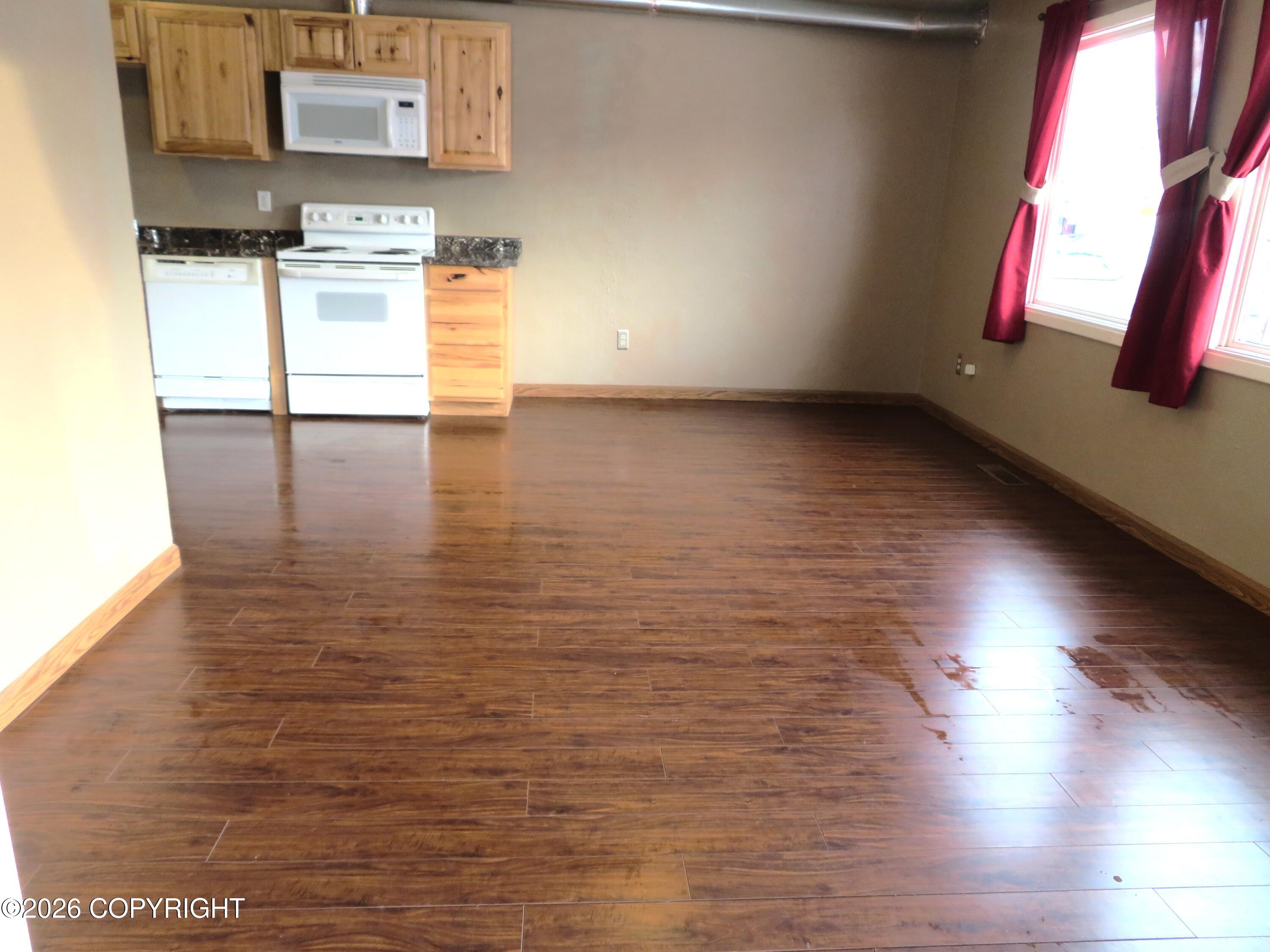 1153 W 71st Court