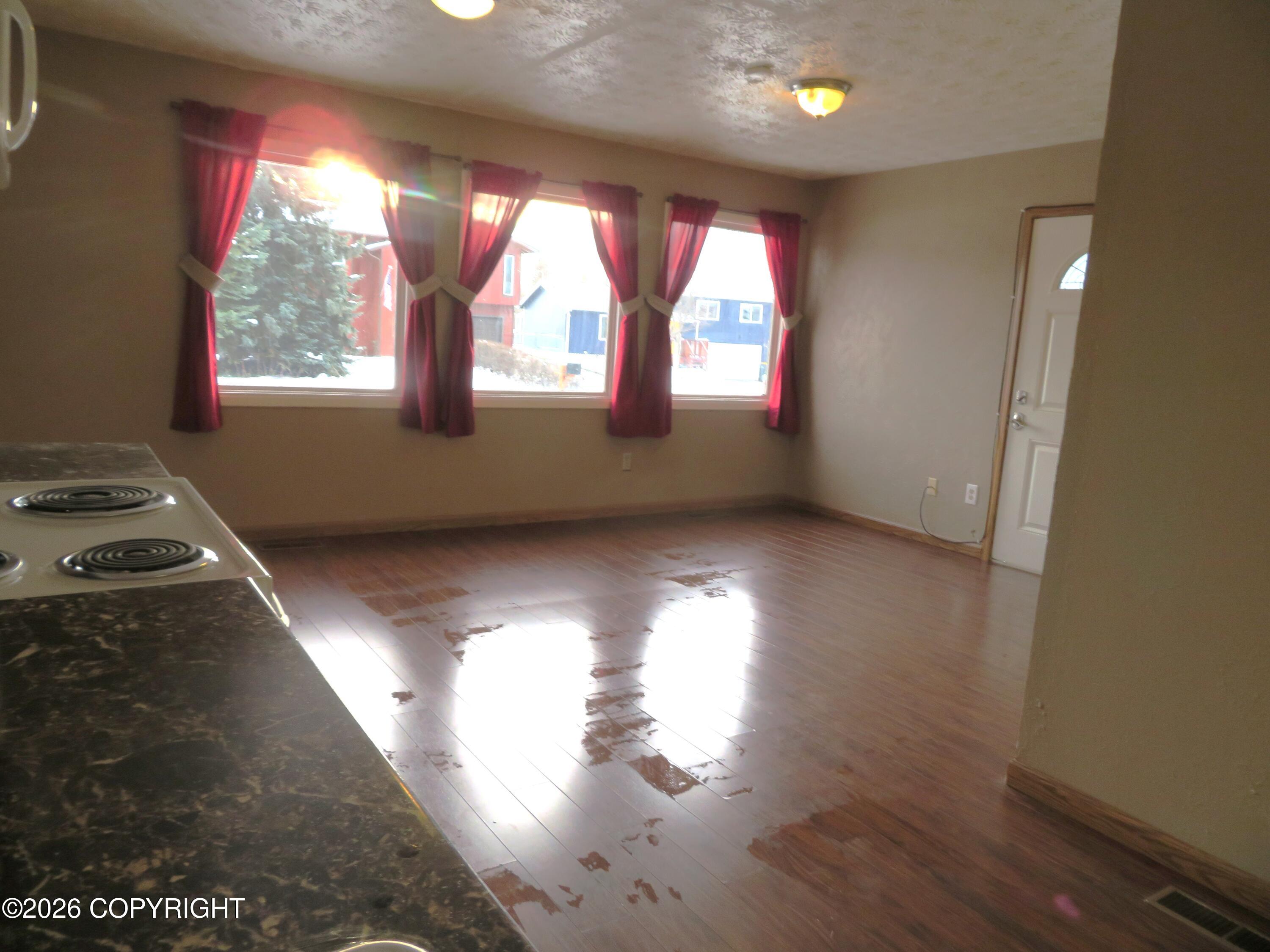 1153 W 71st Court