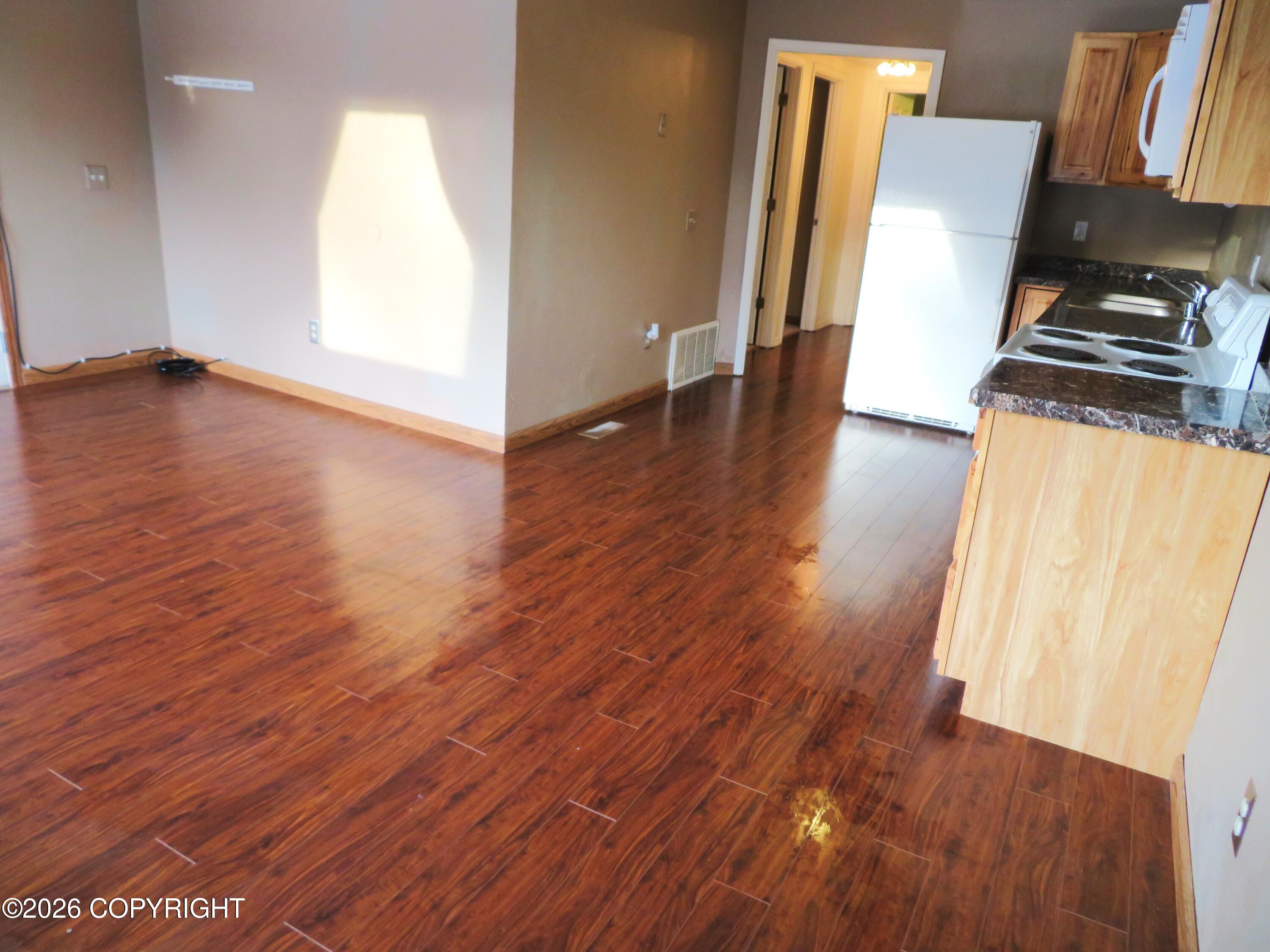 1153 W 71st Court