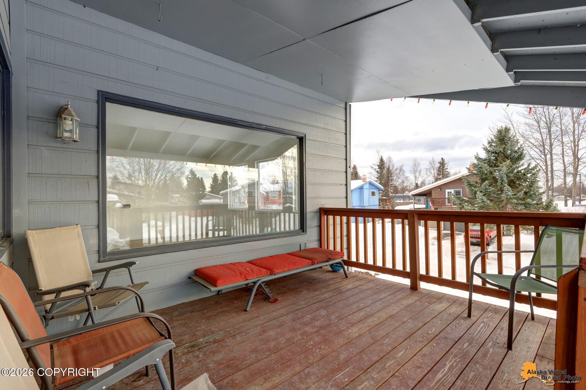 1153 W 71st Court