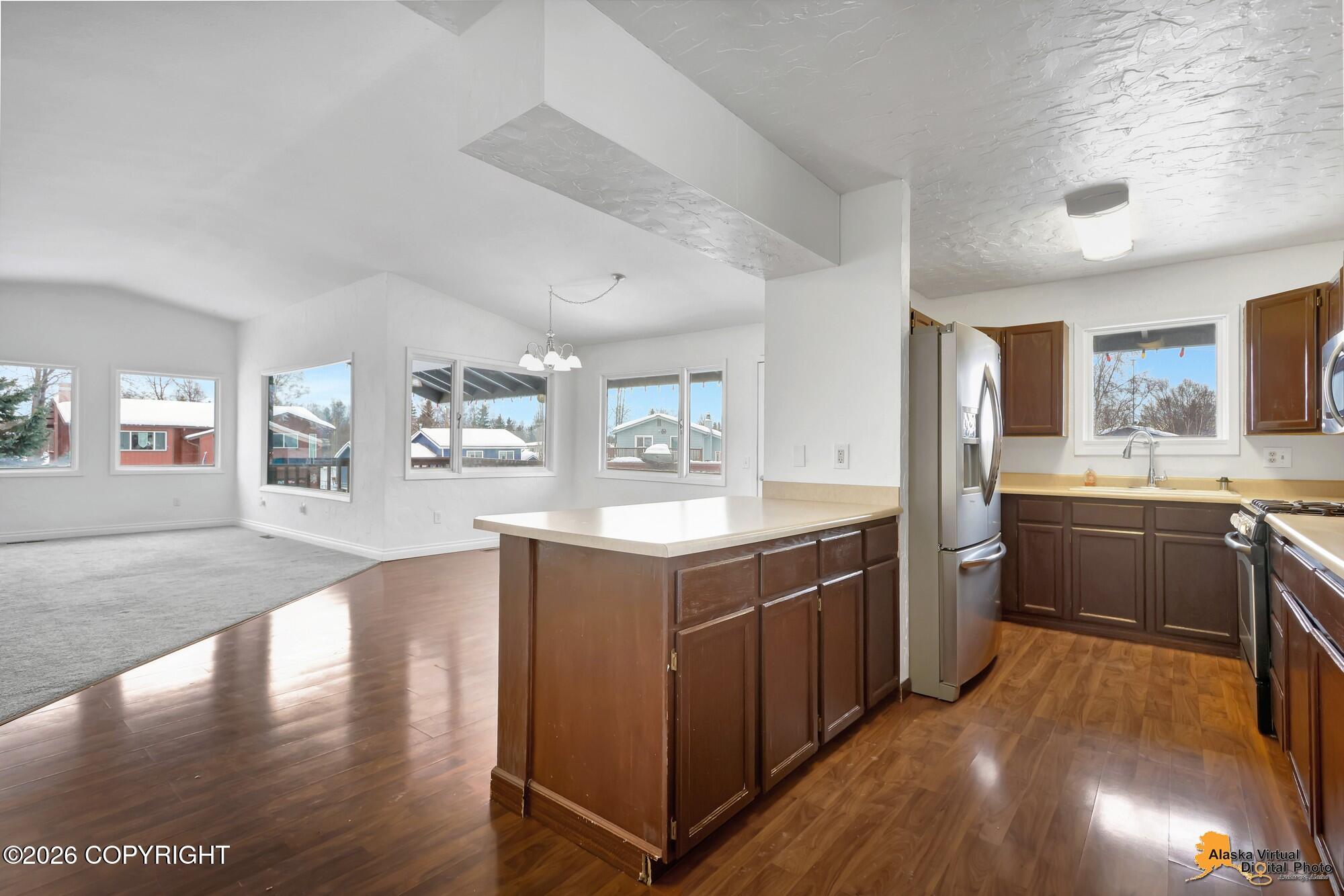 1153 W 71st Court