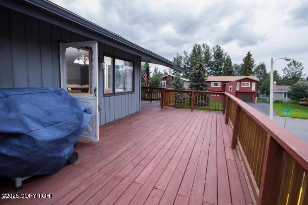 1153 W 71st Court