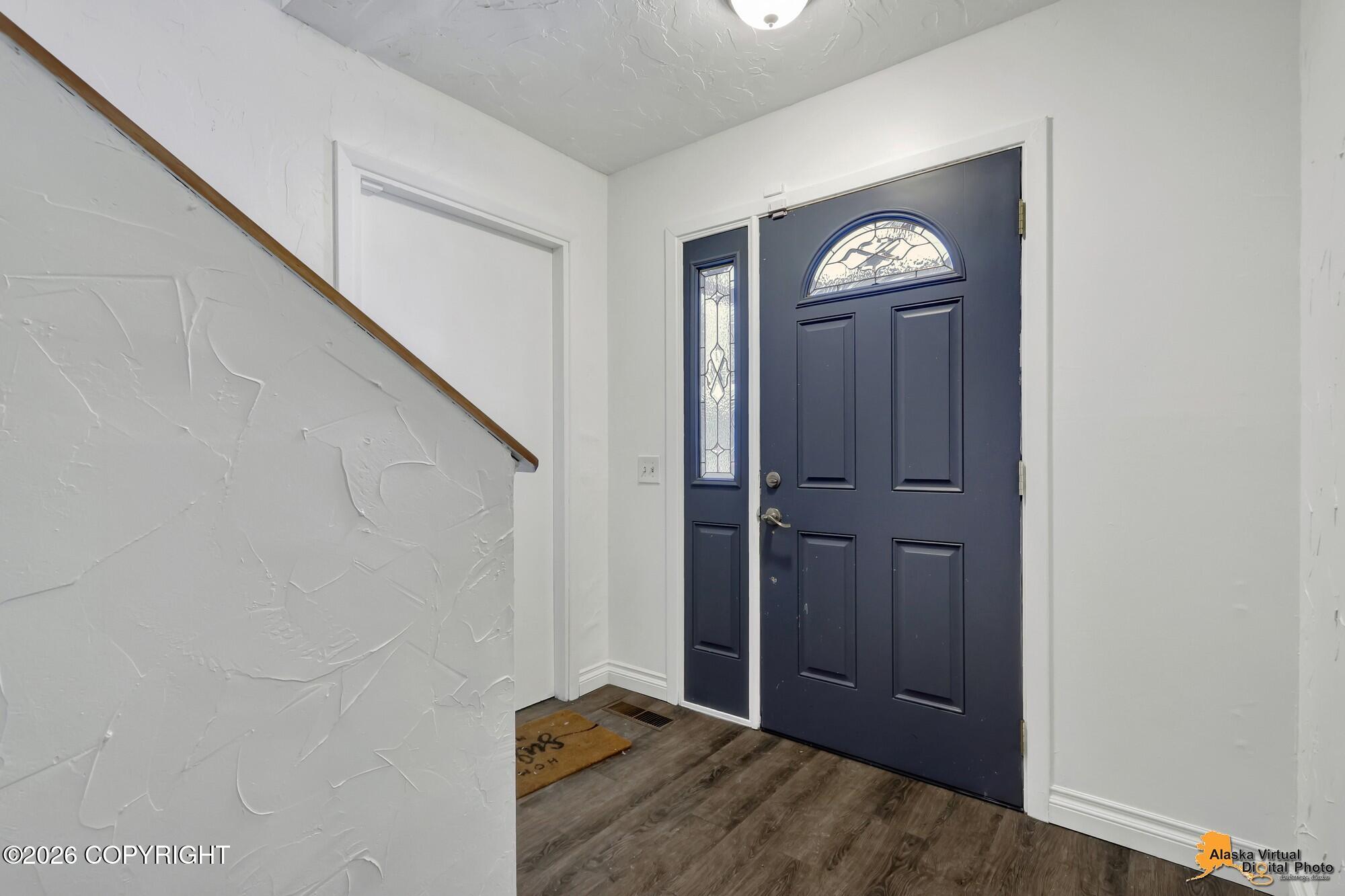 1153 W 71st Court