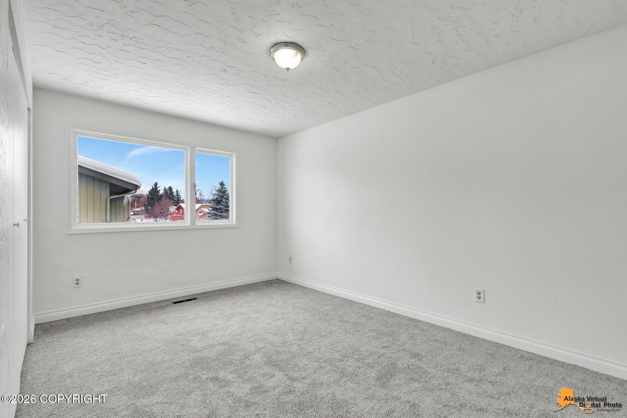 1153 W 71st Court