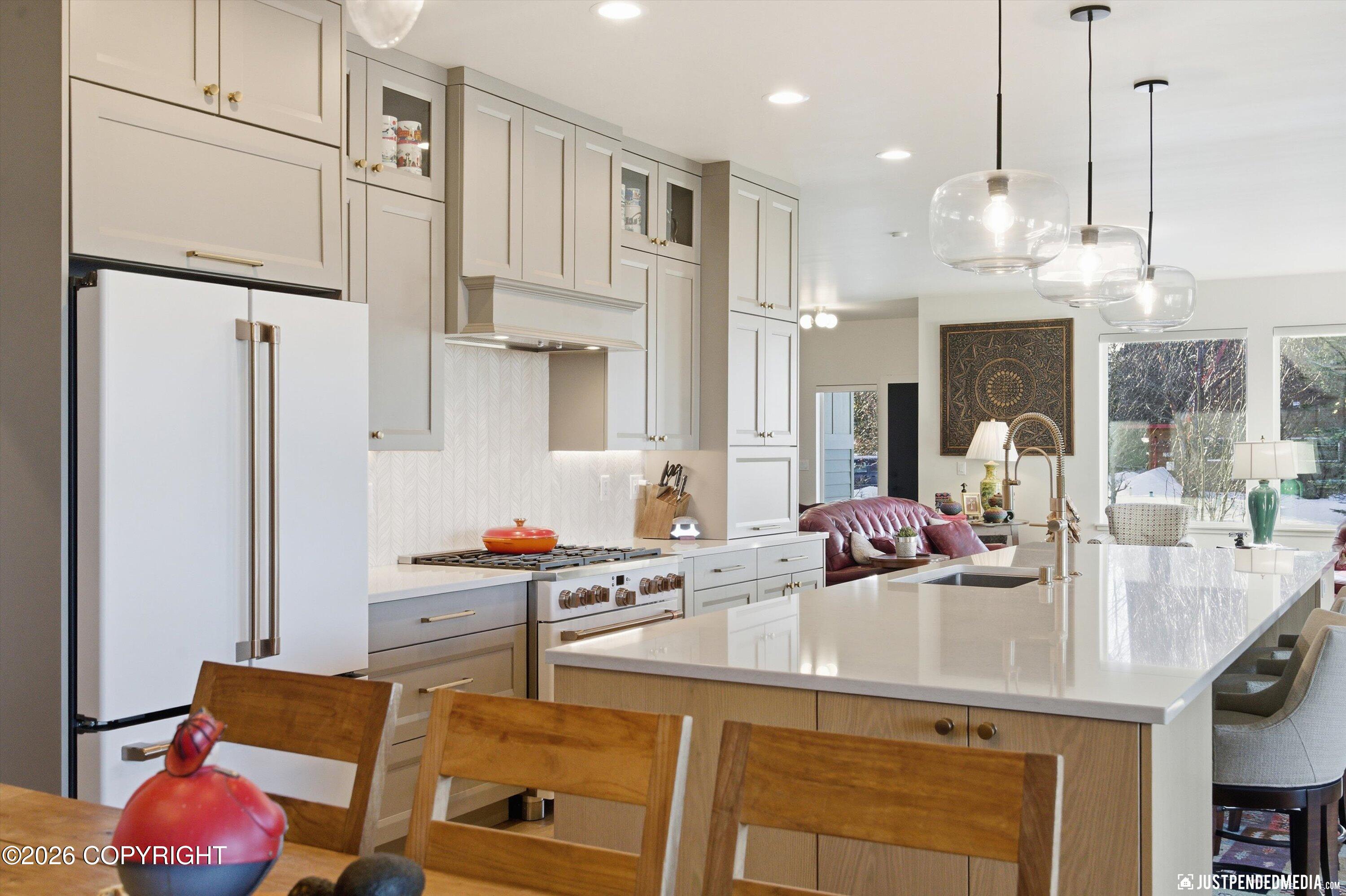 7509 Beacon Hill Drive