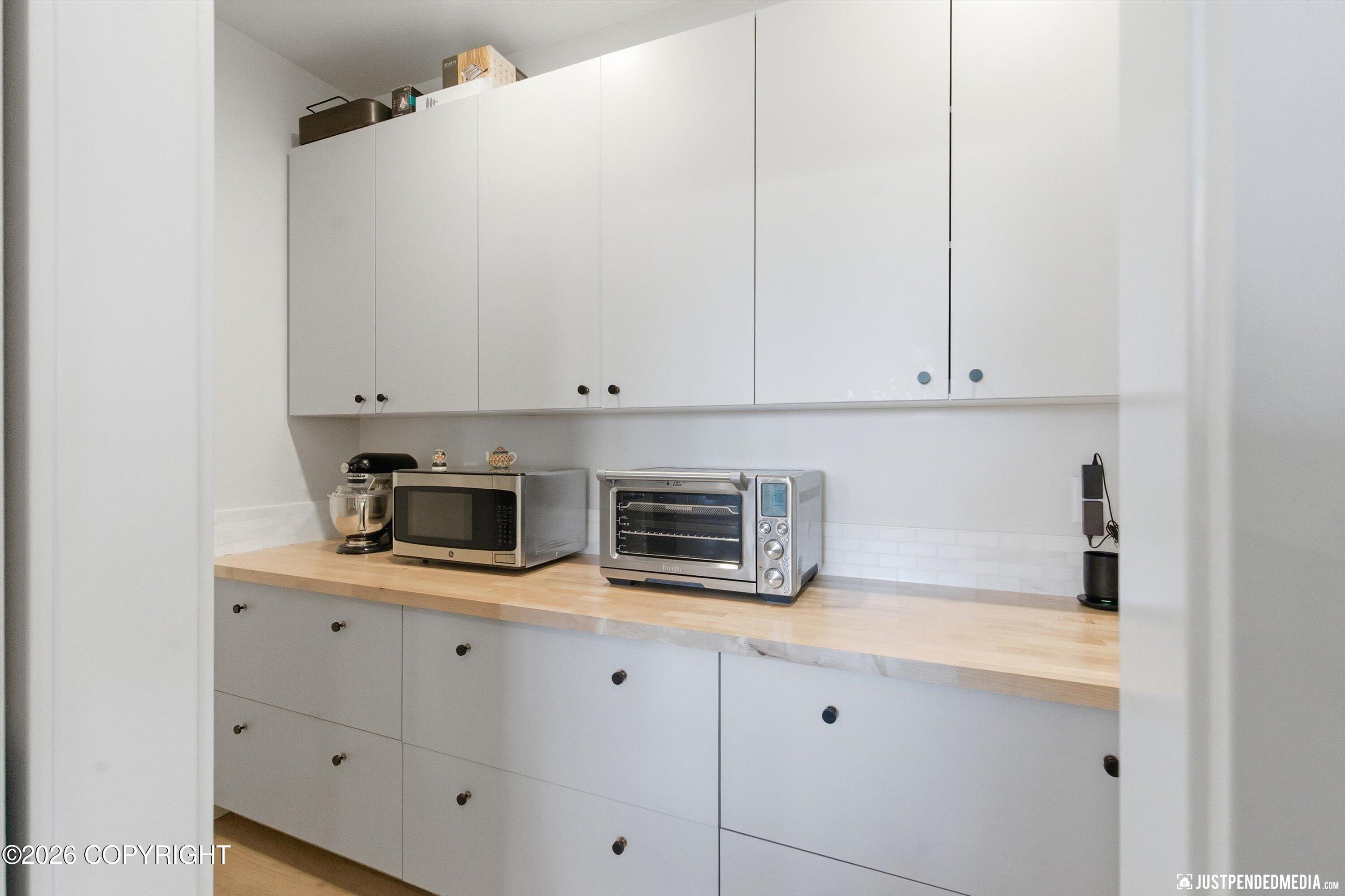 7509 Beacon Hill Drive