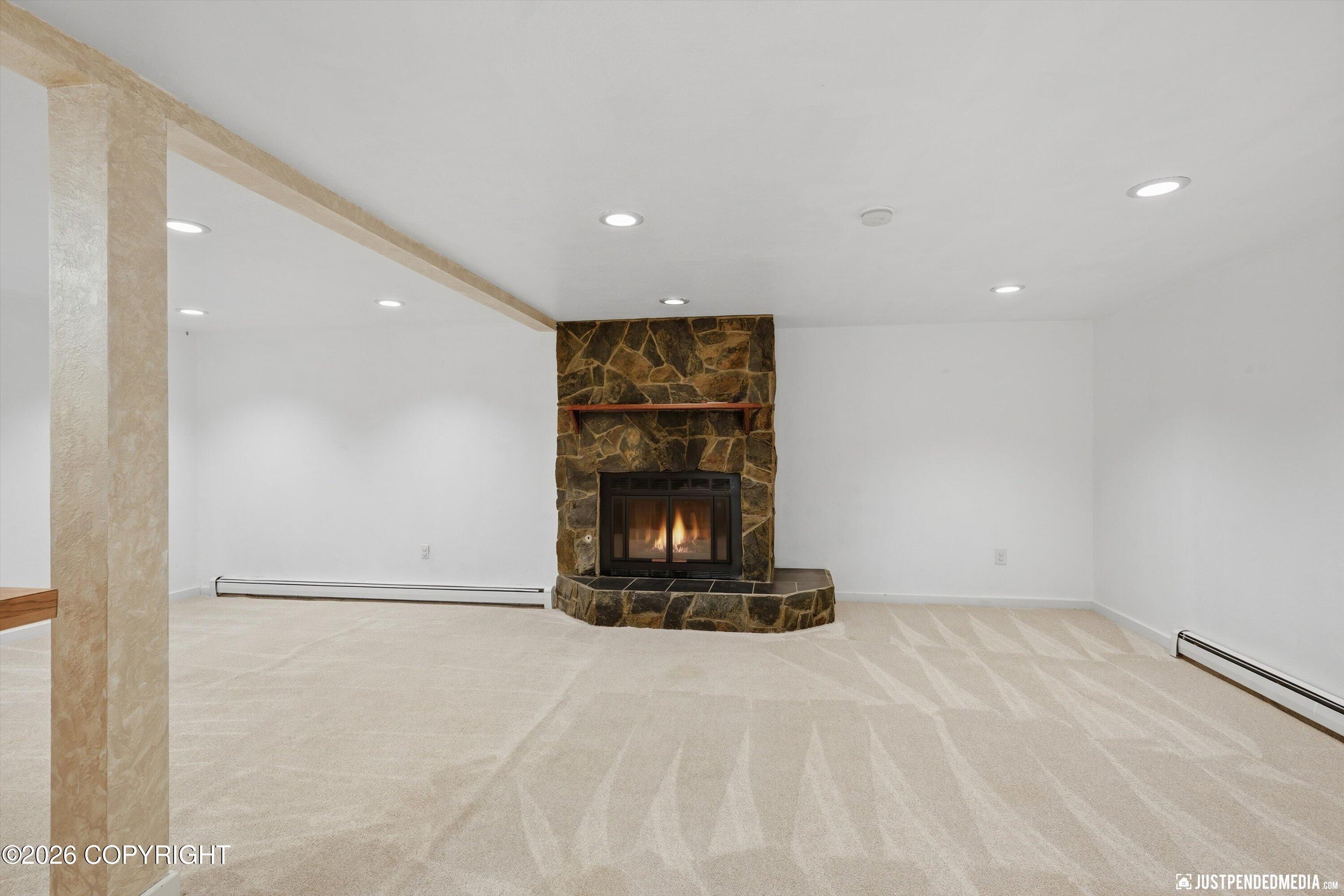 6622 Lakeway Drive