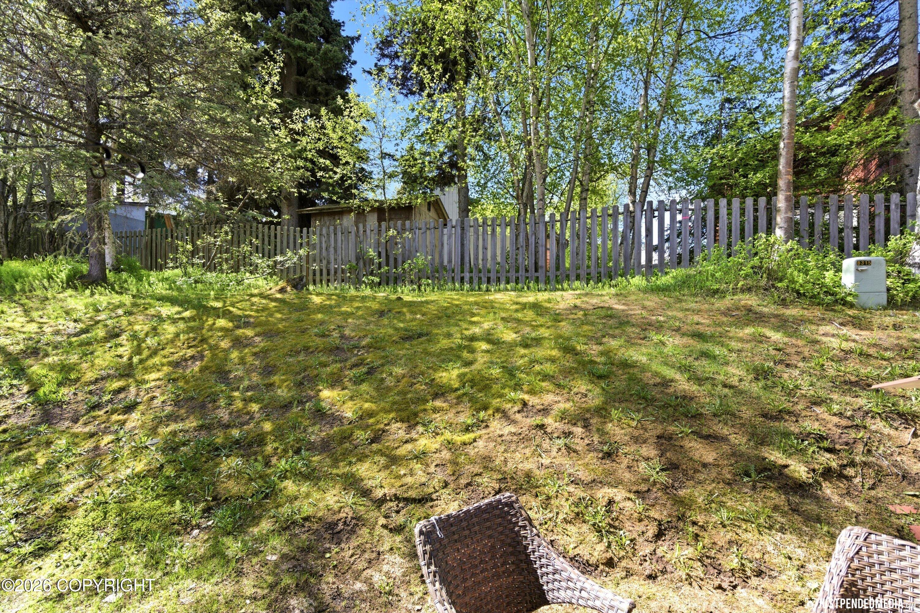 6622 Lakeway Drive