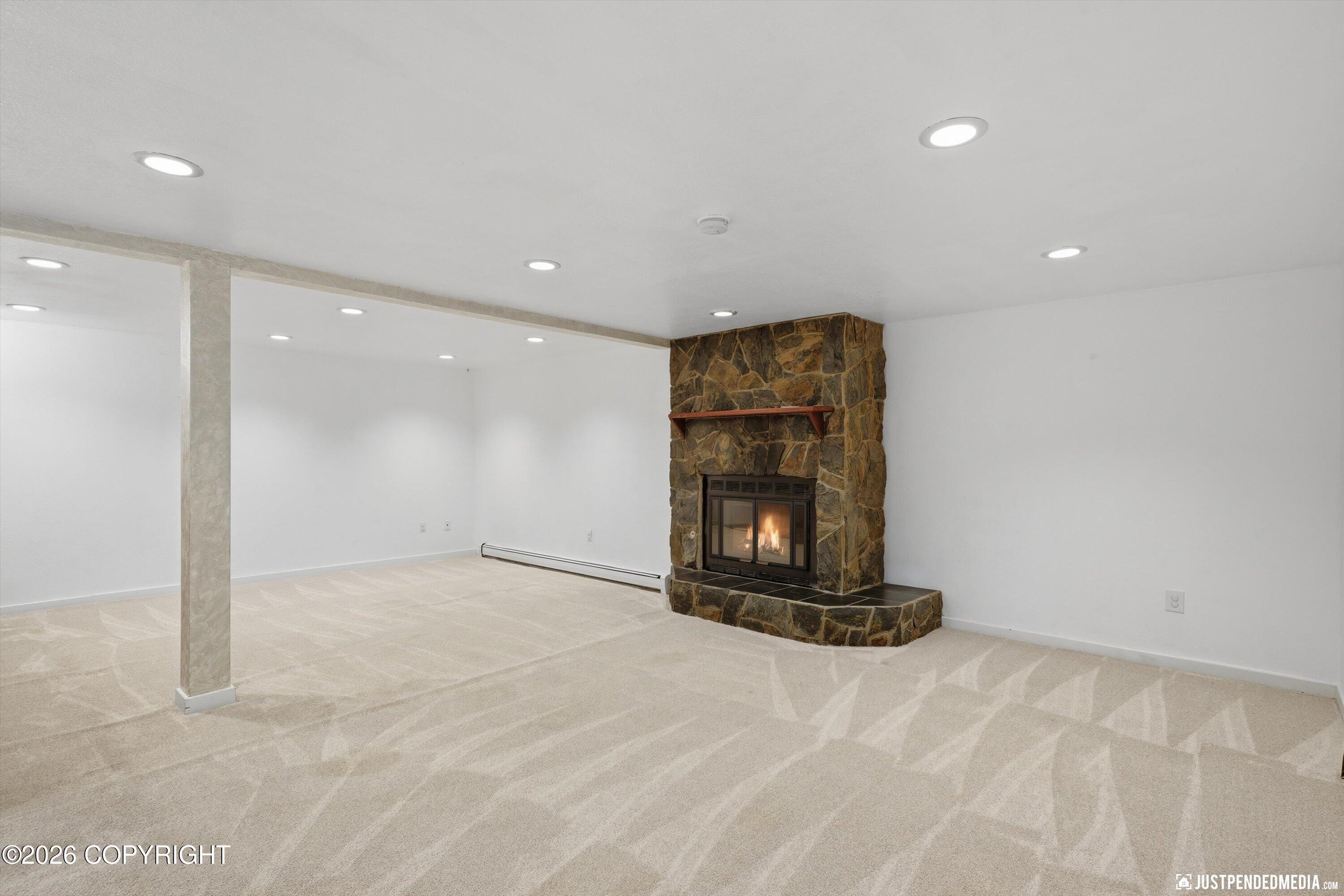 6622 Lakeway Drive