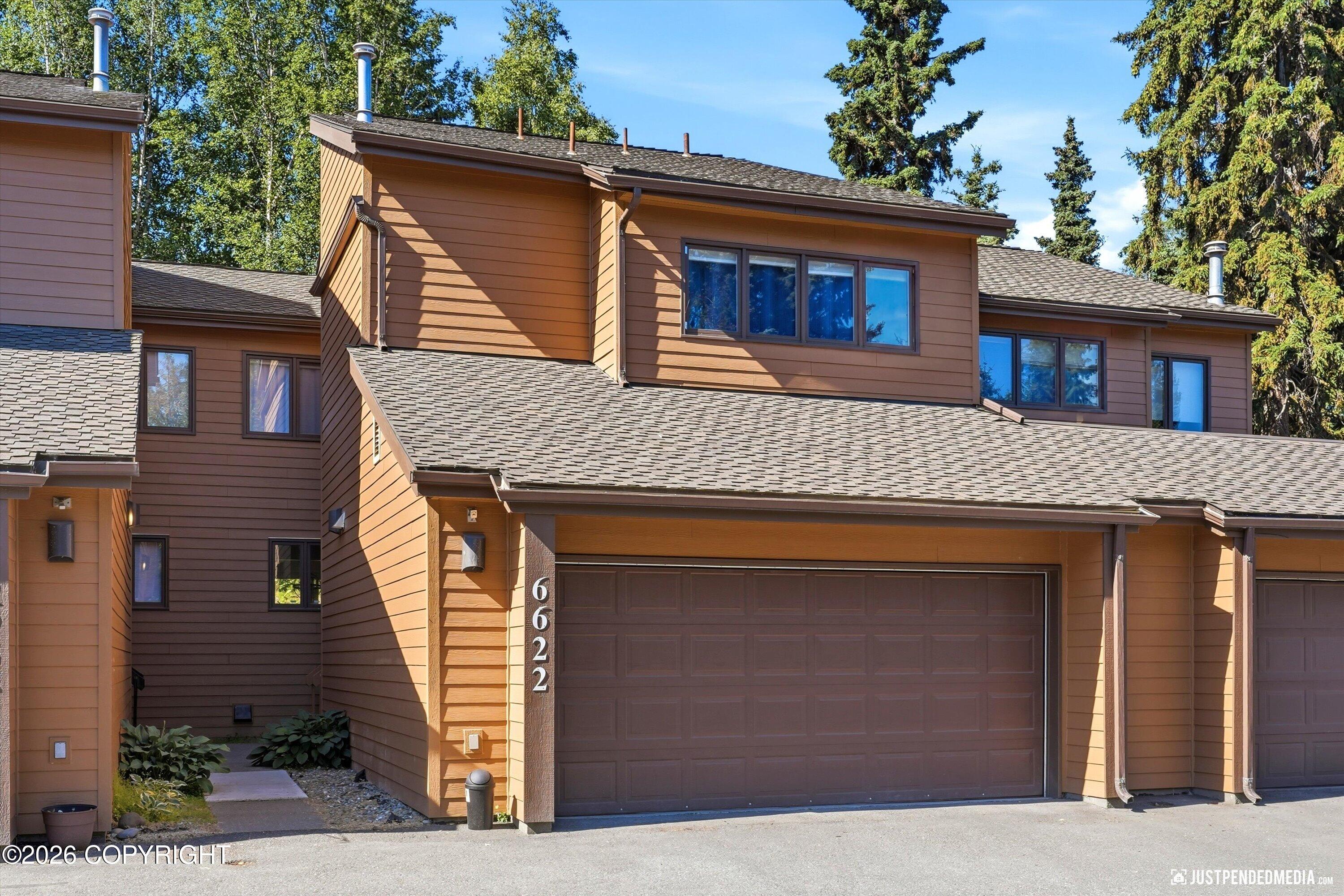 6622 Lakeway Drive