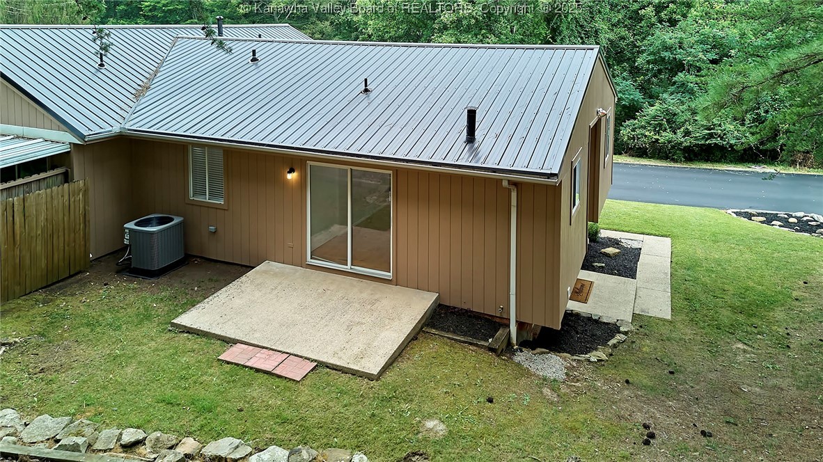 121 Woodbridge Drive