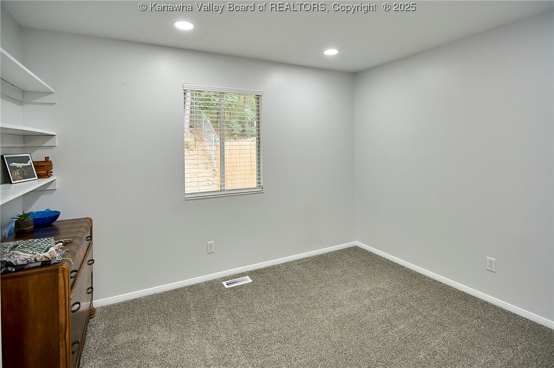 121 Woodbridge Drive