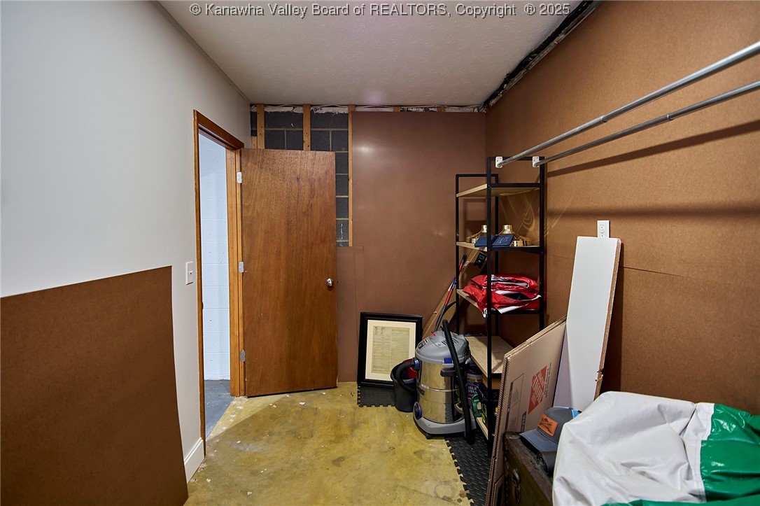 121 Woodbridge Drive