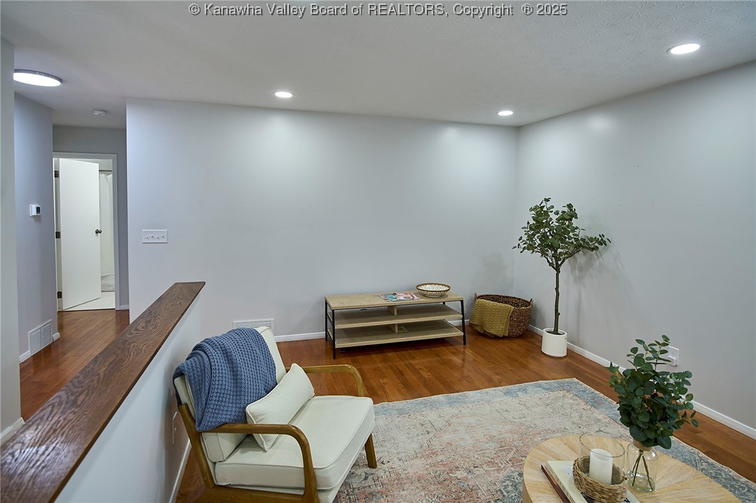 121 Woodbridge Drive