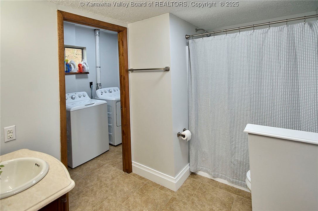 121 Woodbridge Drive