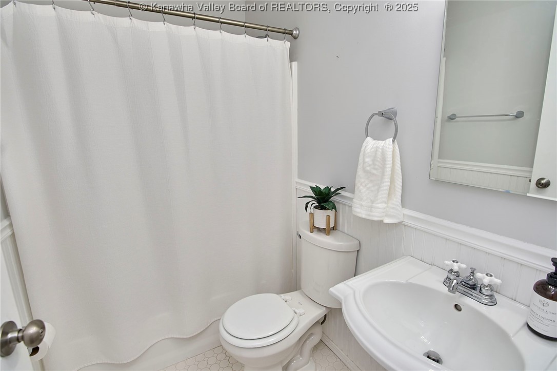 121 Woodbridge Drive