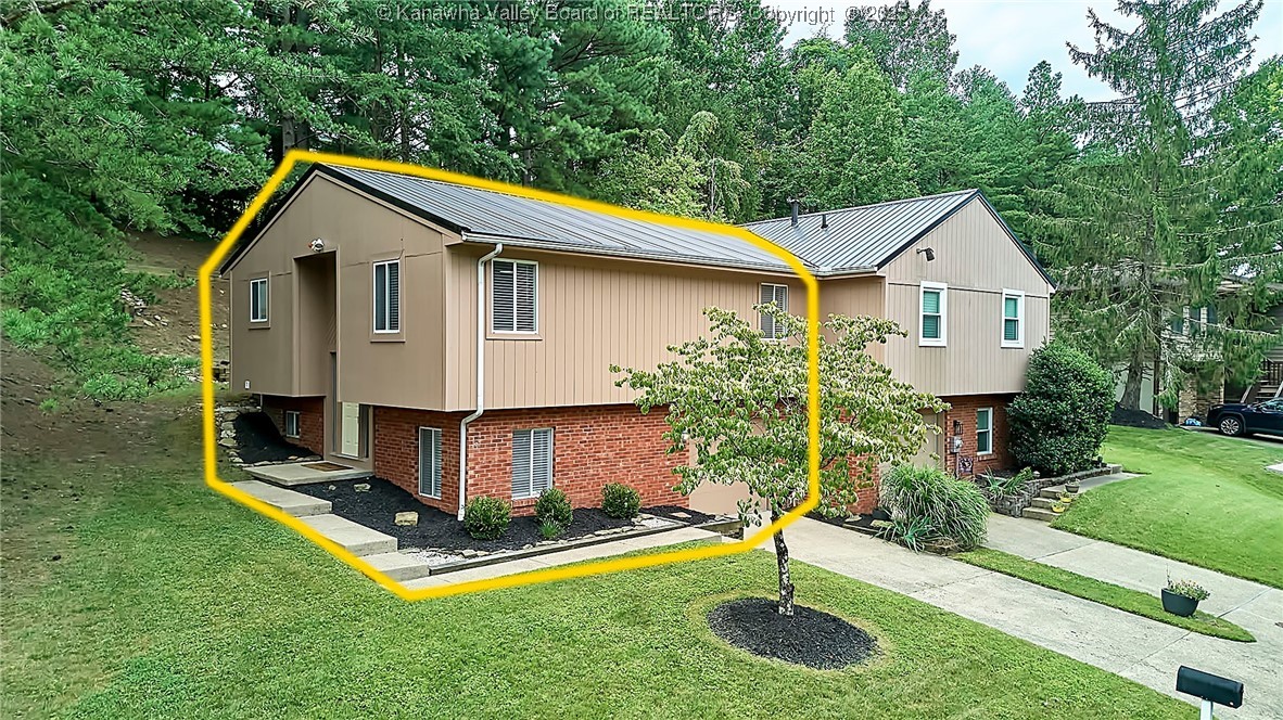 121 Woodbridge Drive