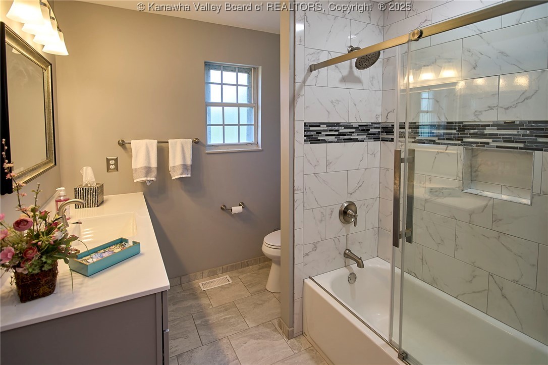 402 Highlawn Drive