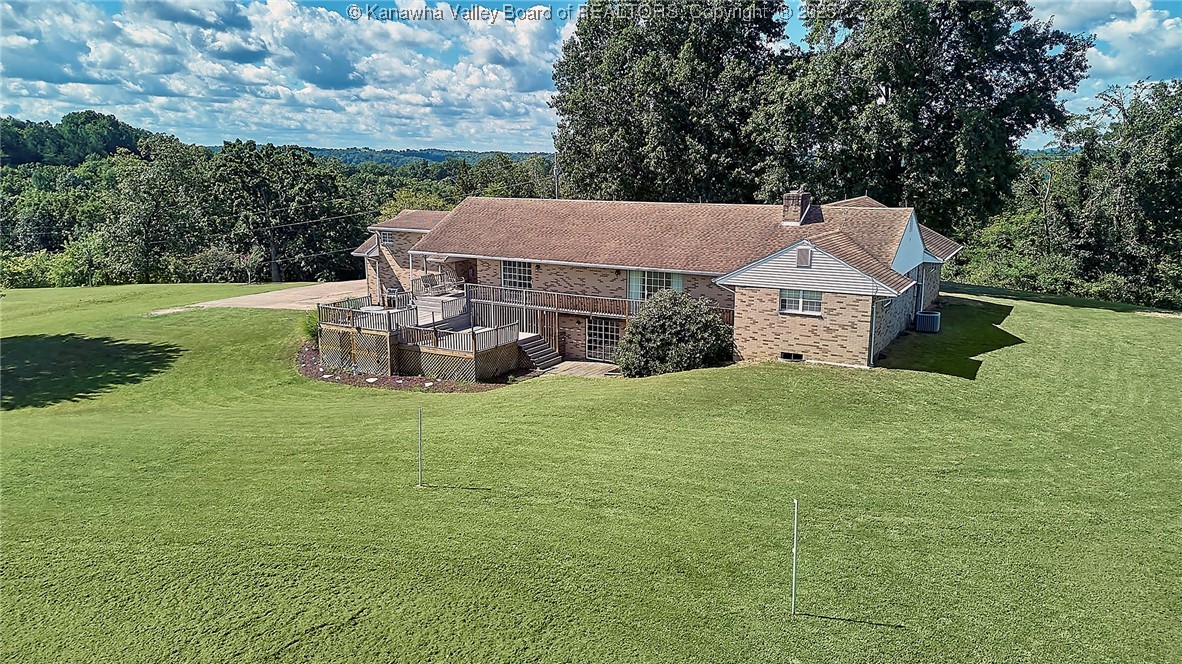 402 Highlawn Drive