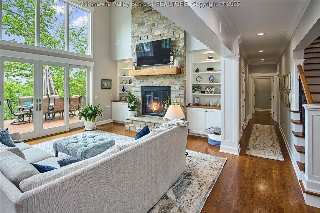 1275 Quail Pointe Drive