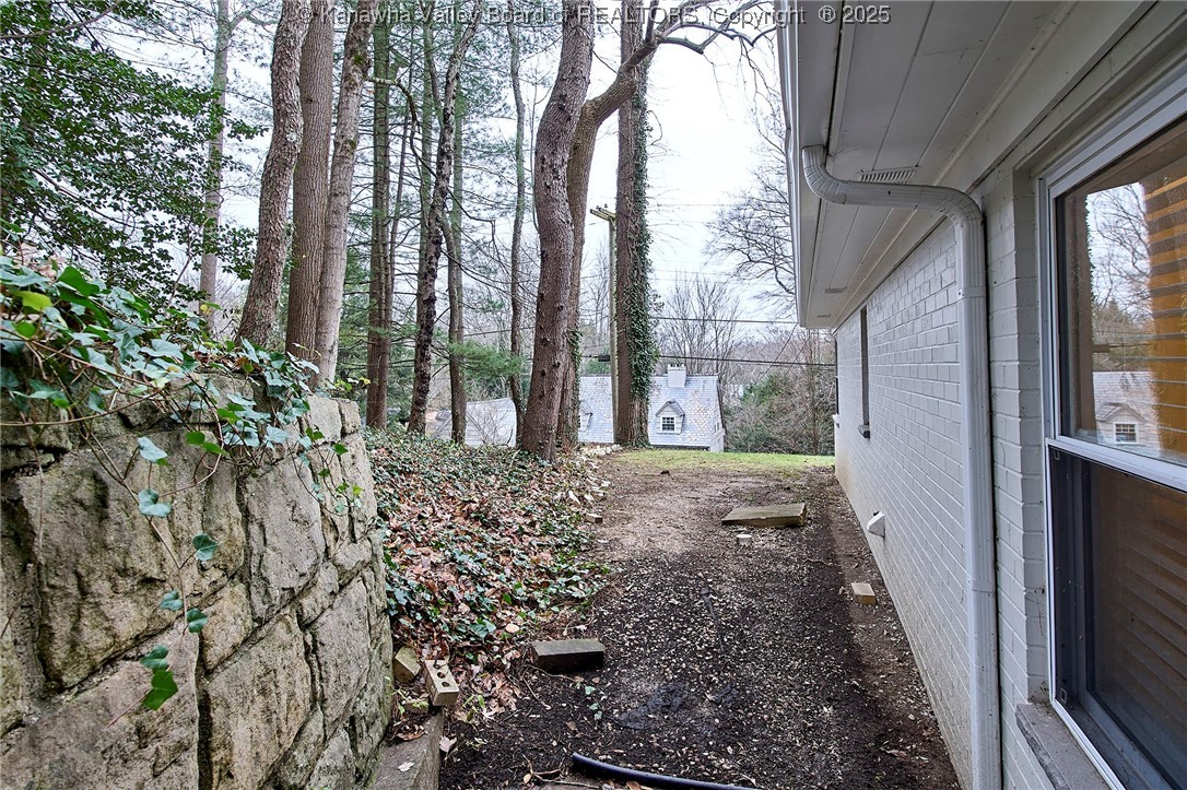 918 Lower Ridgeway Road