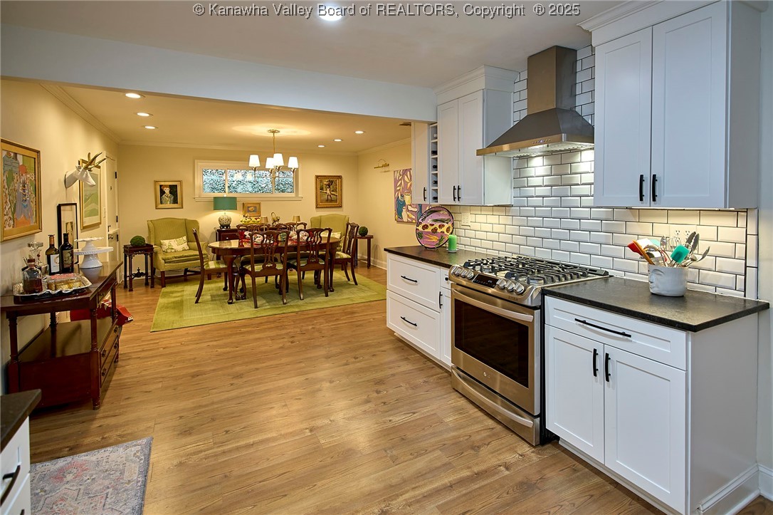 918 Lower Ridgeway Road