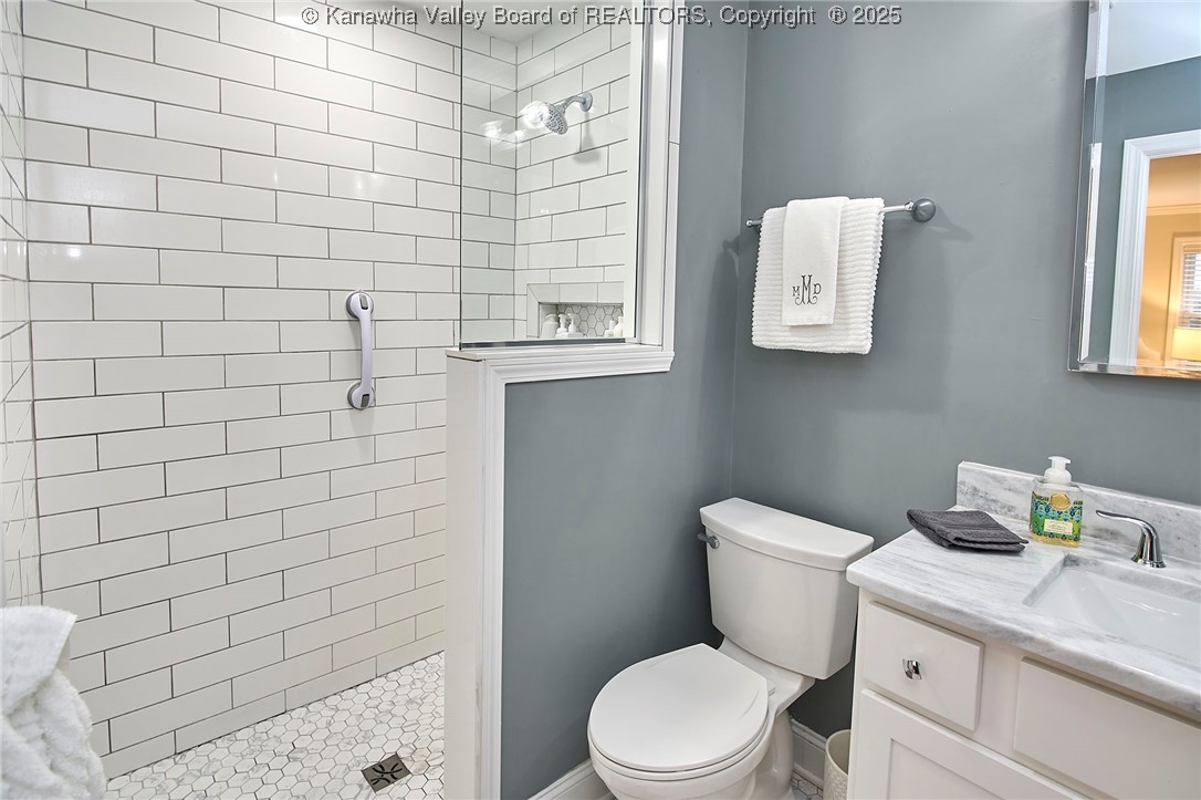 918 Lower Ridgeway Road