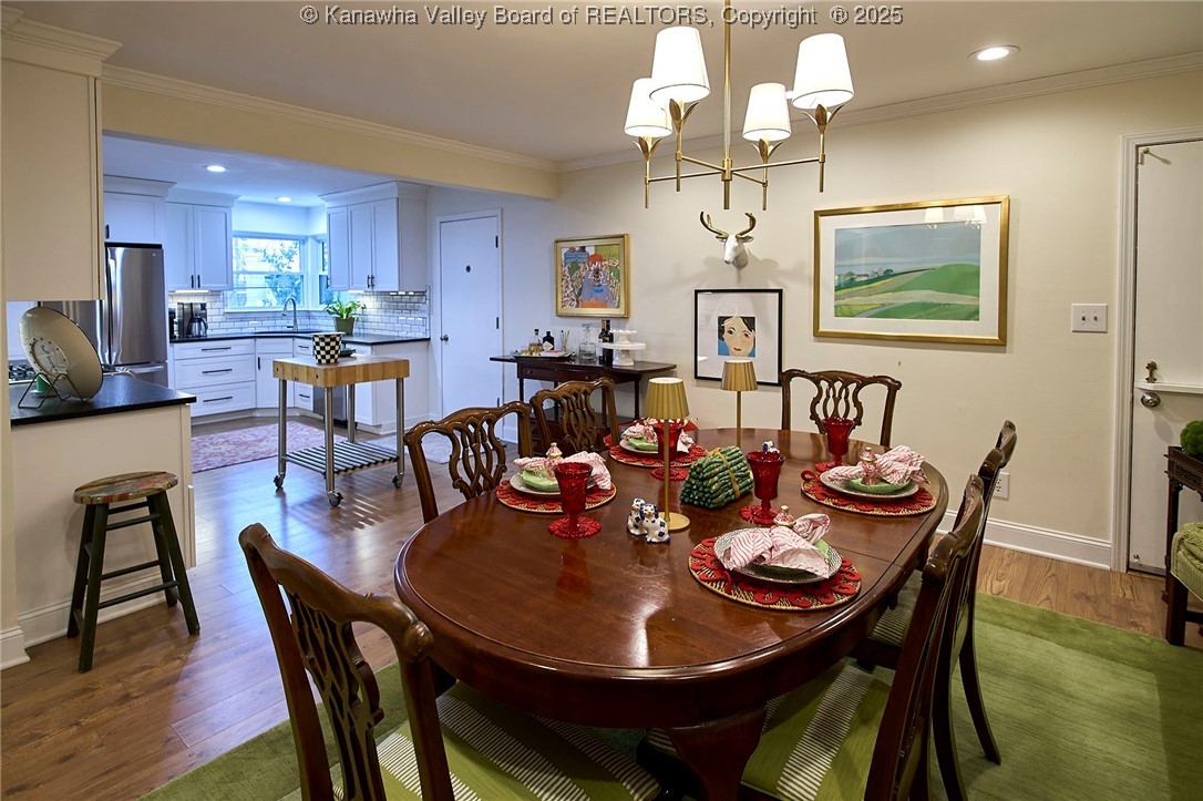 918 Lower Ridgeway Road