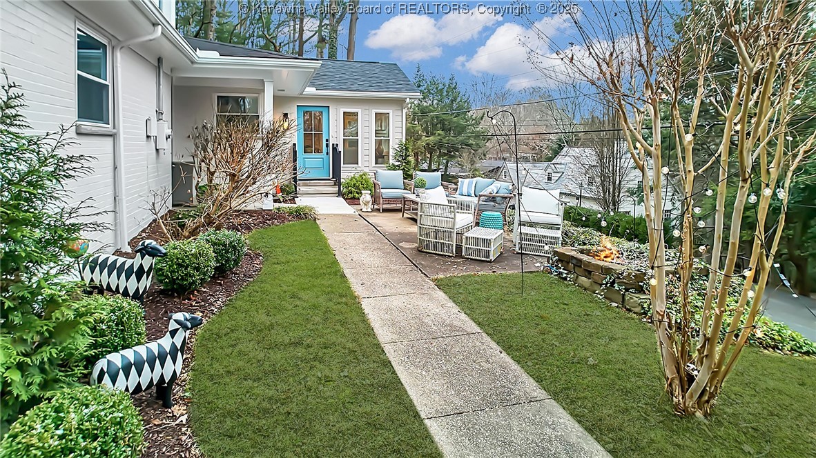 918 Lower Ridgeway Road