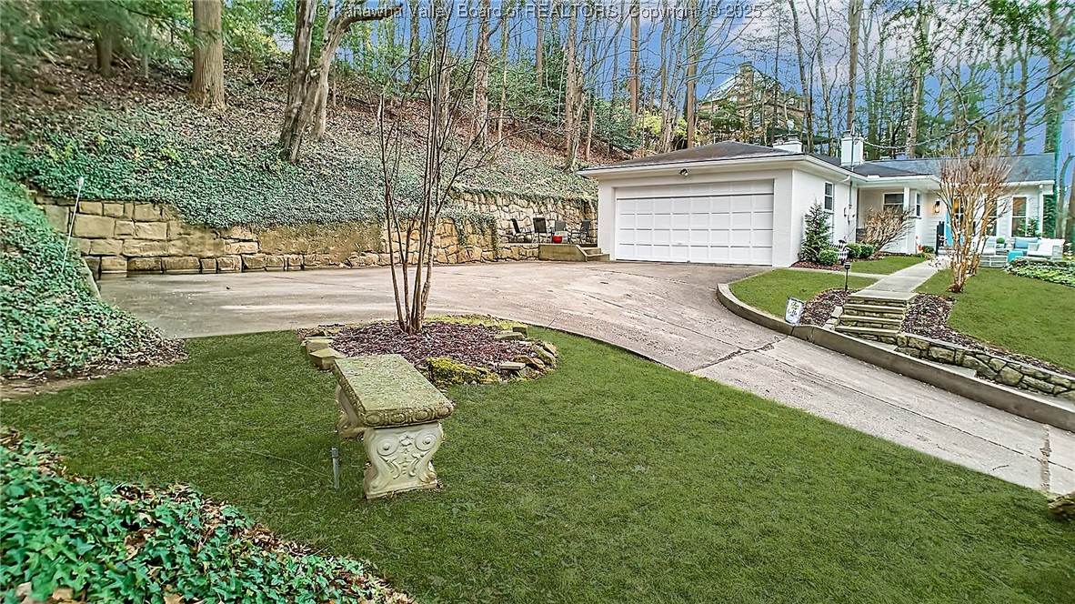 918 Lower Ridgeway Road