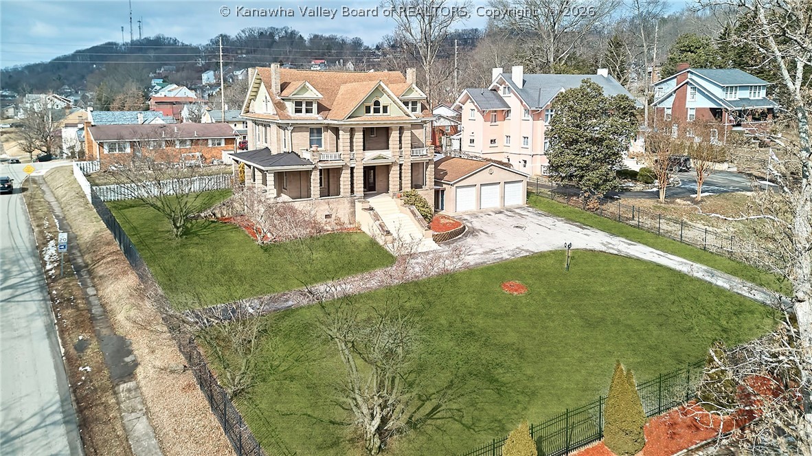 901 Edgewood Drive