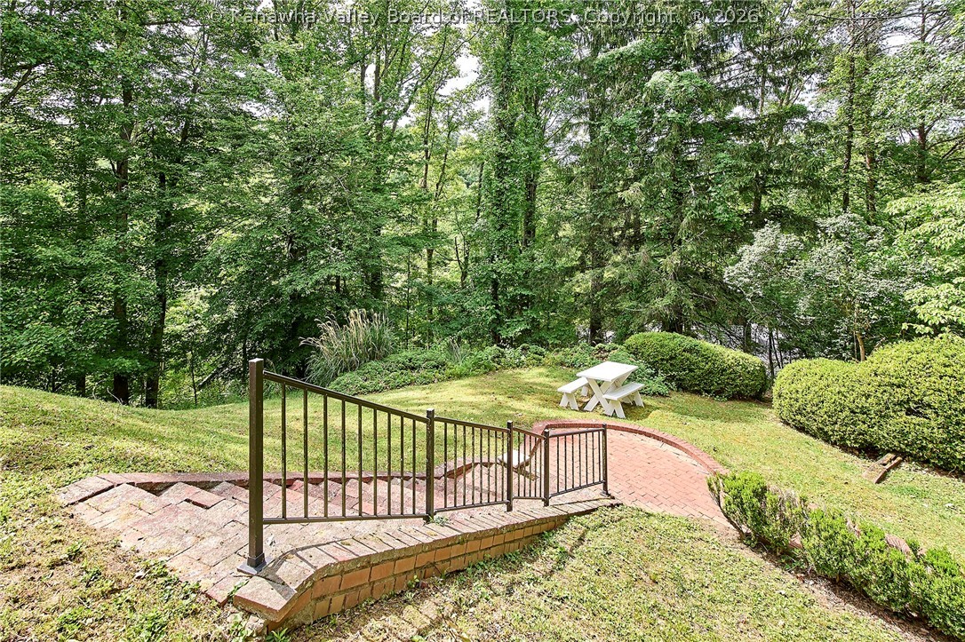 1411 Meadowcrest Drive