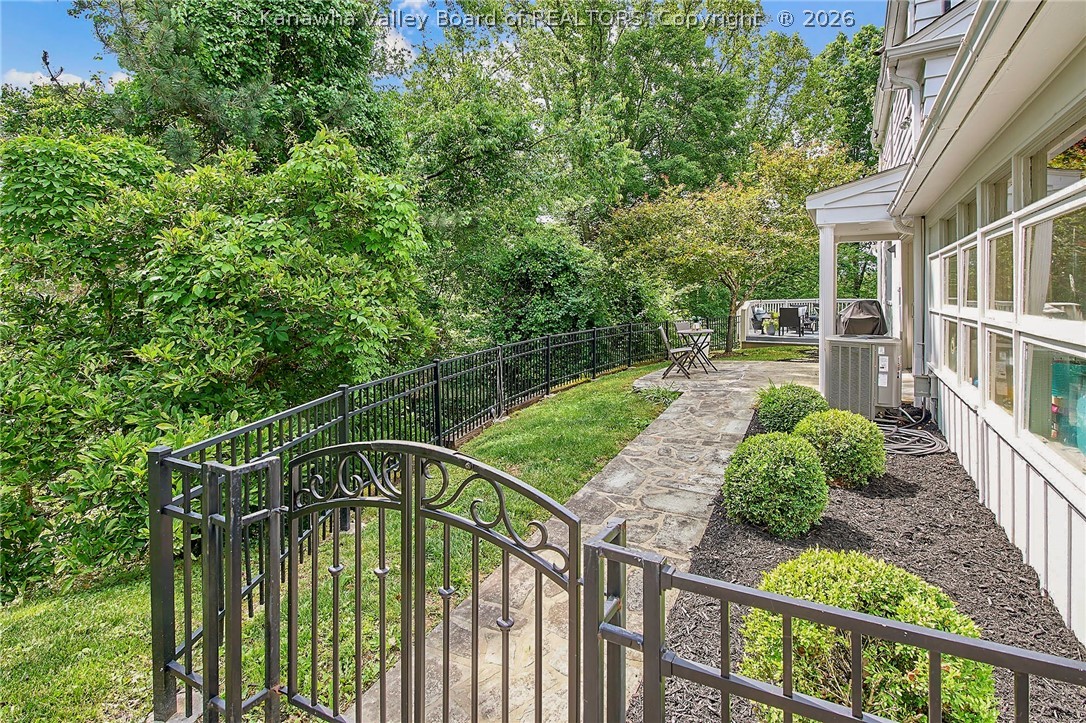 1411 Meadowcrest Drive
