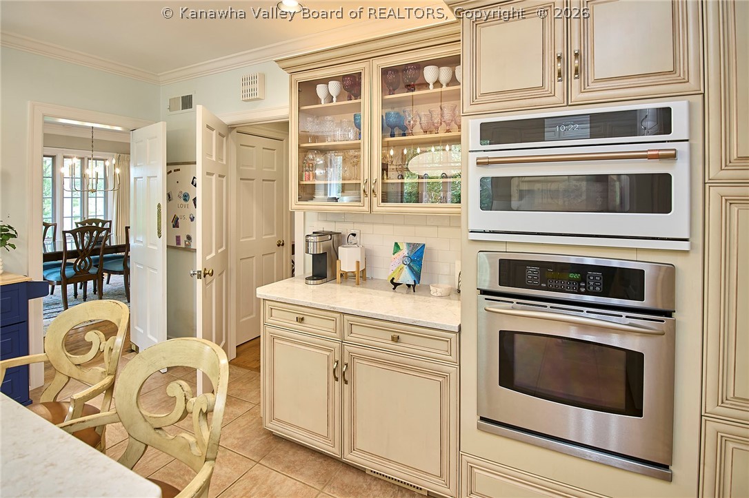 1411 Meadowcrest Drive