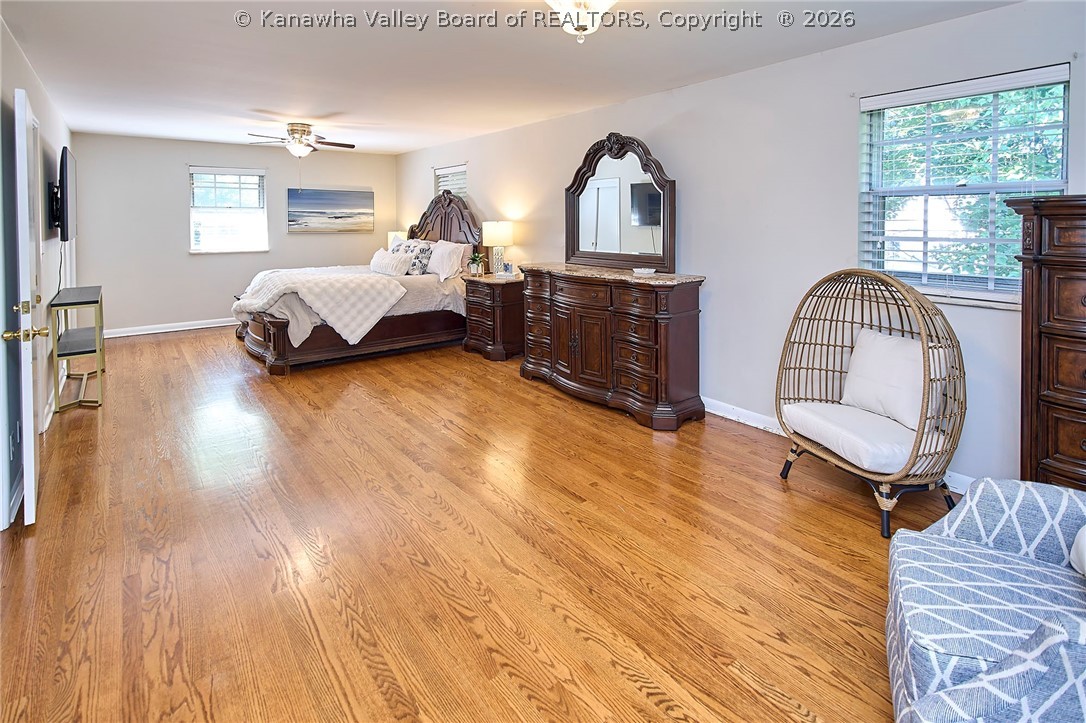 909 Chestnut Road