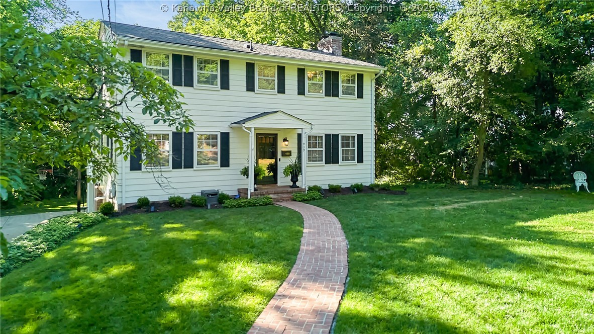 909 Chestnut Road