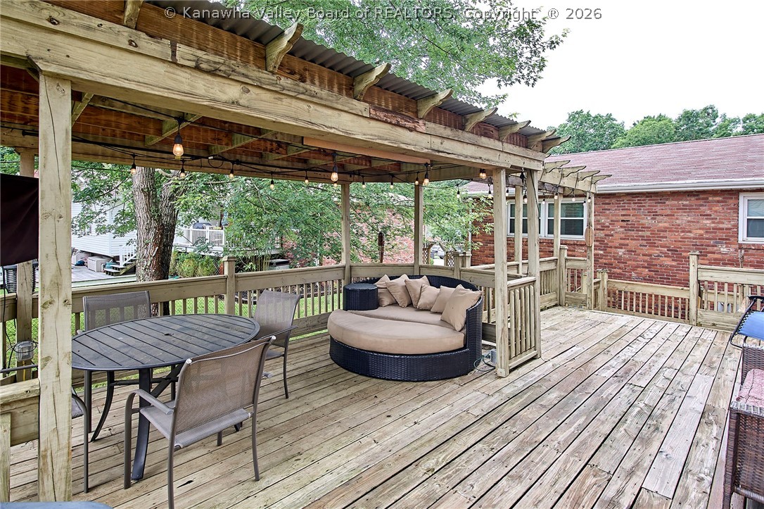 2024 Parkwood Road