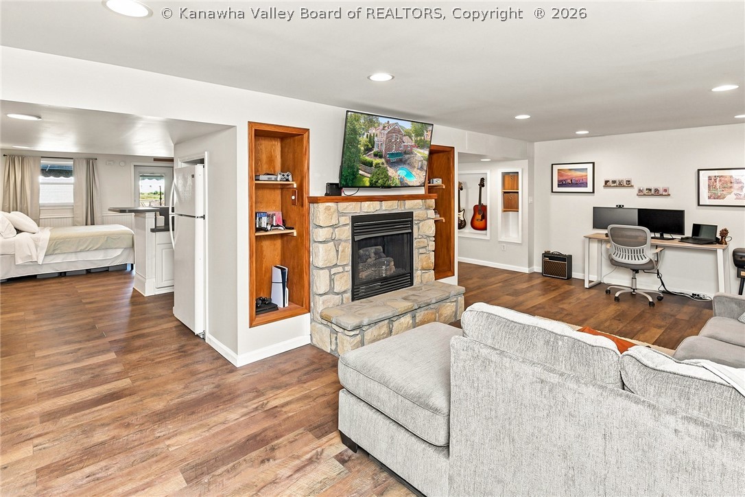104 Deming Drive