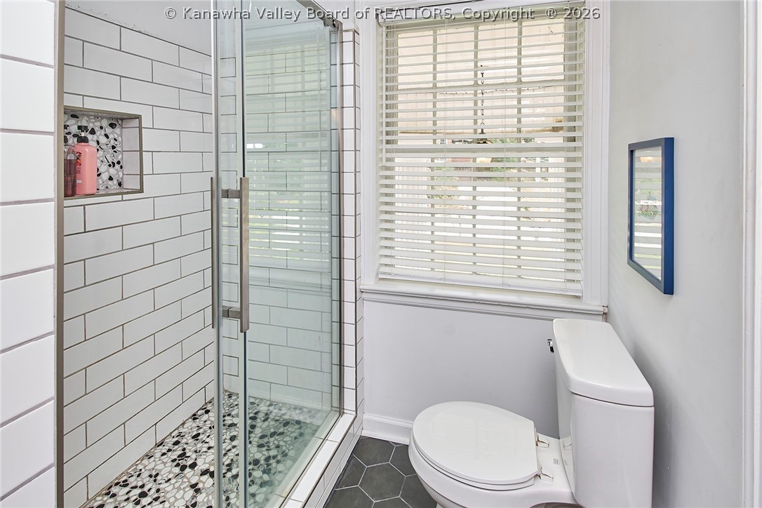 1017 Edgewood Drive