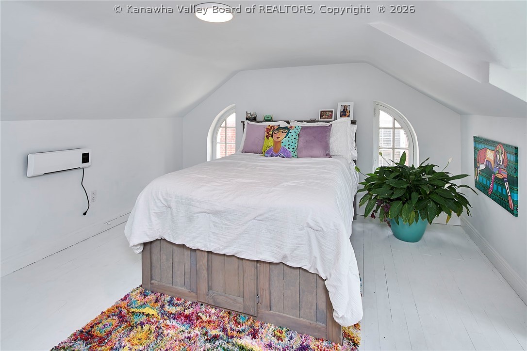 1017 Edgewood Drive