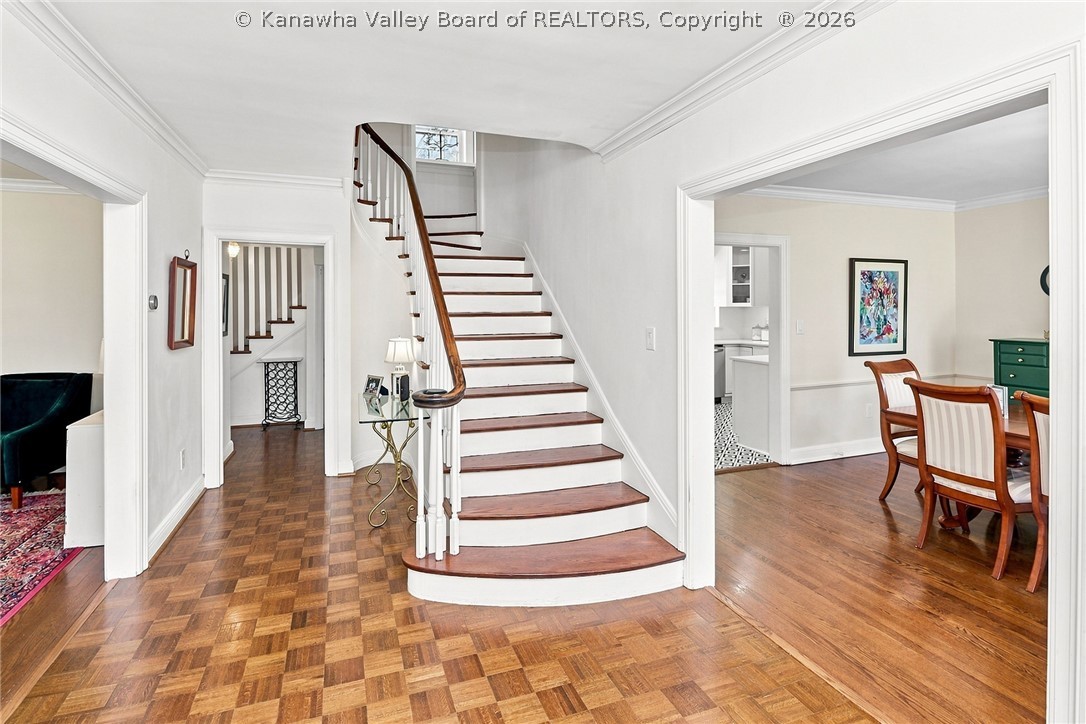 1017 Edgewood Drive
