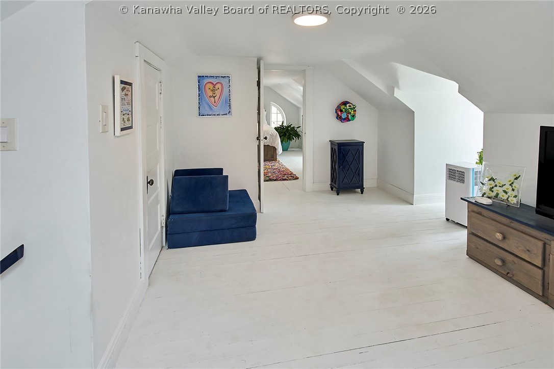 1017 Edgewood Drive